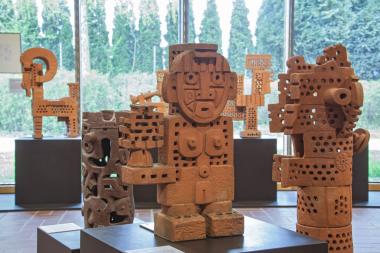 Blick in den Ausstellungsbereich mit Werken von Herbert Grützner.<br>Foto: LWL/Hudemann