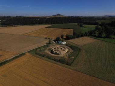 Der Fundort des Elfenbeinkamms: Die Holsterburg bei Warburg.<br>Foto: LWL/R. Klostermann