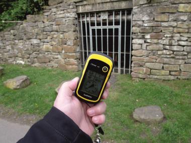 Geocacher gehen mit GPS-Geräten wie diesem auf Schatzsuche.<br>Foto: U. Kühn