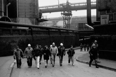 Stahlwerker in Rheinhausen 1987. Foto von Michael Kerstgens aus der aktuellen Sonderausstellung "Arbeitskämpfe".<br>Foto: LVR-Industriemuseum