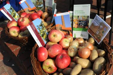 Ein praller Korb voll "Himmel und Erde" im LWL- Ziegeleimuseum Lage.<br>Foto: LWL