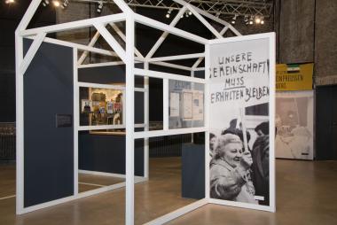 Blick in den Ausstellungsbereich zum Thema "Zehenhausinitiativen" im LWL-Industriemuseum Zeche Zollern.<br>Foto: LWL/Hudemann