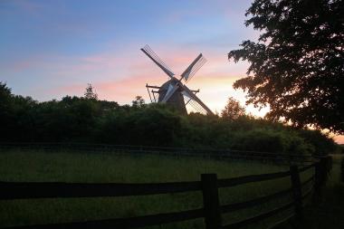 Bei zwei Dämmerungsspaziergängen durch das LWL-Freilichtmuseum Detmold geht es darum, die besondere Lichtstimmung in den Abendstunden einzufangen.<br>Foto: LWL/Jähne