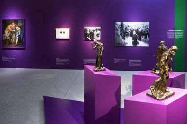 Am Freitag (24.8.) findet um 15.30 Uhr ein interkulturelles Kunstgespräch in der Ausstellung "Wege zum Frieden" statt.<br>Foto: Anne Neier