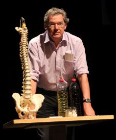 Der aus Funk- und Fernsehen bekannte Dr. Magnus Heier spricht im Planetarium für Kinder zum Thema Gehirn.<br>Foto: Heier, privat