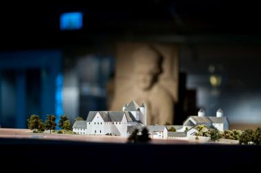 Die Kaiserpfalzen und Bischof Meinwerk stehen im Mittelpunkt verschiedener Führungen für Jung und Alt.<br>Foto: LWL/W. Noltenhans