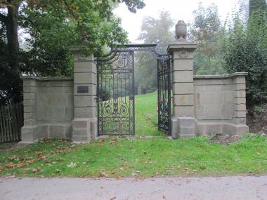 Das Eingangsportal des sogenannten Franzosenfriedhofes.<br>Foto: LWL/Dietrich