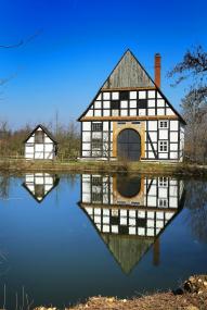 Bei den Fotospaziergängen durch das LWL-Freilichtmuseum Detmold können sich Hobbyfotografen auf die Suche nach schönen Bildmotiven begeben.<br>Foto: LWL/Jähne