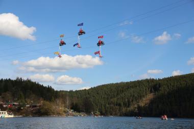 Höhepunkt am 1. Mai sind die Hochseilshows der Geschwister Weisheit.<br>Foto: Geschwister Weisheit