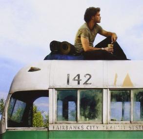 Emile Hirsch verkörpert in "Into the Wild" den Aussteiger Christopher McCandless.<br>Foto: Into the Wild,<br>© Universum Film