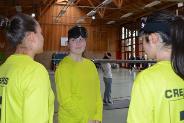 Jessica Laubecher (Mitte) bespricht sich vor dem Spiel mit ihren Mitspielerinnen.<br>Foto: LWL
