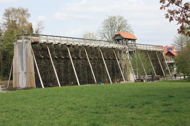 Die Exkursion des LWL-Industriemuseums Zeche Zollern führt u.a. zum Gradierwerk in Salzkotten.<br>Foto: Daniel Brockpähler