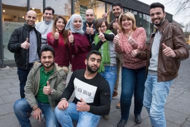 Das Team des Zeitungsprojektes "Neu in Deutschland" (NiD) stellt Sonntag Texte von Geflüchteten zu Flucht und Ankommen vor.<br>Foto: NiD / Wolfgang Wedel