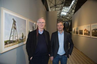 Bernd Langmack (l.) und Museumsleiter Dietmar Osses in der Ausstellung.<br>Foto: LWL-Industriemuseum/Hudemann