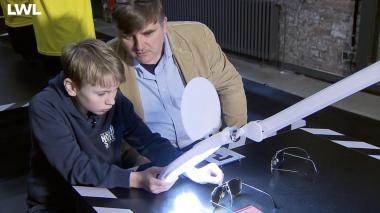Beim interaktiven Escape Room-Spiel ist der Verstand von Kindern und Erwachsenen gefragt.<br>Foto: LWL