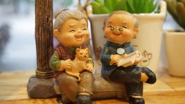 Bessmoder und Bessvader bezeichnen die Großmutter und den Großvater.<br>Foto: Pixabay