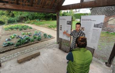 Die Führung "Wege der Migration" führt auch in den Arbeitergarten Am Rübenkamp.<br>Foto: LWL/Appelhans