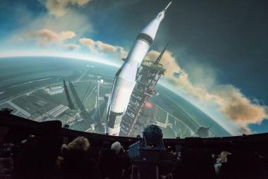 Der Wettlauf zum Mond, die verschiedenen Apollo-Missionen oder der Mond im Fernrohr stehen an diesem Abend unter anderem im Mittelpunkt der zahlreichen Vorträge.<br>Foto: LWL/Steinweg