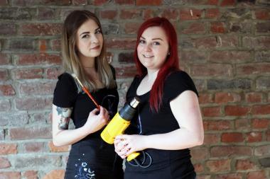 Jaqueline Mückl und Miriam Jurkait leiten die beiden Cosplay-Workshops auf Zeche Zollern.<br>Foto: Craftingspace