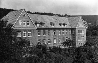 In den beiden Provinzial-Heilanstalten wie hier im St. Johannes-Stift Marsberg wurden zwischen 1939 und 1945 über 200 Kinder ermordet.<br>Foto: LWL-Medienzentrum