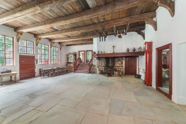 Das Haupthaus Schulte Bisping des Münsterländer Gräftenhofes im LWL-Freilichtmuseum Detmold erstrahlt in neuem Glanz.<br>Foto: LWL/Hesterbrink/Pölert 