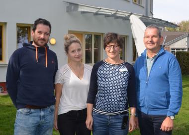 Freuen sich auf die Zusammenarbeit in der LWL-Tagesklinik Warendorf: (v.l.) die beiden Lehrer der Schule Frank Pferdekamp, Svenja Heitmann, Dr. Mahha El-Faddagh, Bereichsärztin der LWL-Tagesklinik Warendorf, und Peter Heidenreich, Schulleiter der Schule für Kranke in Sendenhorst.<br>Foto: privat