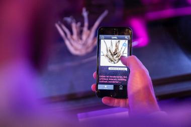 "Vergiss die #liebe nicht!" Diesen Appell richtete die Sonderausstellung 2019 im LWL-Freilichtmuseum Detmold an die Besucher. Per App wurden sie zu einem Date mit den Objekten eingeladen.<br>Foto: LWL/BOK+Gärtner/Steinweg