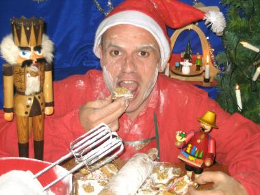 Tom Teuer hat als Bäcker vom Plätzchennotruf in der Weihnachtszeit viel zu tun.<br>Foto: Tom Teuer