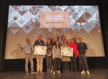 Die Gewinner in den vier Katagorien des Kultur-Hackathons "Coding da Vinci Westfalen-Ruhrgebiet" bei der Preisverleihung im Dortmunder U.<br>Foto: LWL