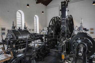 Die Schwungräder der Fördermaschine setzten sich bei Vorführungen im LWL-Industriemuseum Zeche Nachtigall in Bewegung.&lt;br&gt;Foto: LWL/Gehrmann 