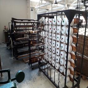 Bei der Konusschärmaschine können Technikbegeisterte am kommenden Sonntag im Textilwerk Bocholt genau hinschauen und nachfragen.<br>Foto: LWL/Stenkamp