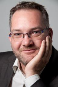 Der neue Pflegedirektor des LWL-Klinikums Gütersloh: Prof. Dr. Michal Löhr.<br>Foto: LWL