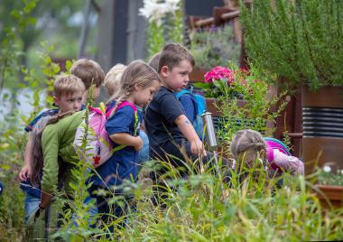 Kinder auf Entdeckungstour im LWL-Industriemuseum Henrichshütte.<br>Foto: LWL / Fischer
