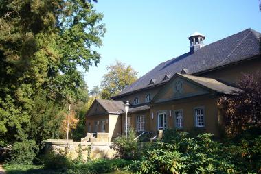 Das historische Festsaalgebäude des LWL-Klinikums Gütersloh wird bald saniert werden und soll zum sozio-kulturellen Veranstaltungszentrum werden.<br>Bild: LWL