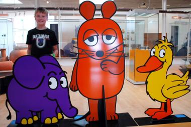 Auf viele bekannte Gesichter treffen Kinder bei der Führung zum Jubiläum "50 Jahre Sendung mit der Maus" im LWL-Römermuseum.<br>Foto: LWL/ S. Holländer