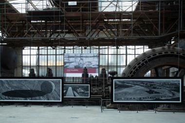 Im historischen Gebläsehaus der Henrichshütte Hattingen sind die Fotografien von Josef Koudelka zu sehen.<br>Foto: LWL / Hudemann 