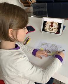 Gleich zwei digitale Familienführungen durch die neue Sonderausstellung "Aus der Schatzkammer der Caesaren" erwarten die Besucher:innen des LWL-Römermuseums im Mai.<br>Foto: LWL/Rieckesmann