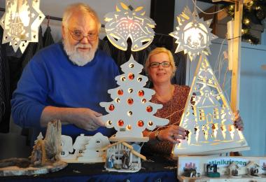 Handgemachtes für die Weihnachtszeit gibt es beim Adventsmarkt des Fördervereins Zeche Hannover.&lt;br&gt;Foto: LWL / Appelhans 