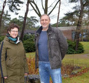 Bieten in der LWL-Klinik Marl-Sinsen ein Marte-Meo-Coaching und eine Weiterbildung an: Ilona Betker und Oliver Kucklinski.<br>Foto: LWL/Seifert