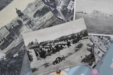 Ein "Kumpelment" aus der Ferne: Postkarten aus dem Urlaub, wie diese, die die LWL-Kommission Alltagskulturforschung in ihrem Blog vorgestellt hat, sind immer ein schöner Gruß an die Familie und Freunde zu Hause.<br>Foto: LWL/Cantauw