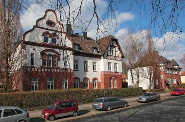 Die Kolonie Landwehr präsentiert sich mit aufwendig gestalteten Fassaden.<br>Foto: LWL/Holtappels