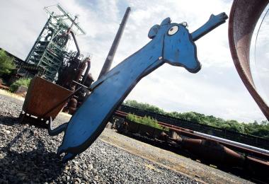 Die blaue Ratte macht sich auf den Weg in die digitale Welt.<br>Foto: LWL/Fischer