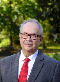 Dr. Luc Turmes ist Ärztlicher Direktor der LWL-Klinik Herten und seit 2019 erster Vorsitzender der Marcé Gesellschaft für Peripartale Psychische Erkrankungen e.V.<br>Foto: LWL/Wäsche