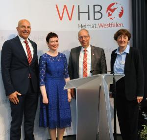 Abschied und Neuanfang beim Westfalentag: Der scheidende WHB-Vorsitzende Matthias Löb (2. v. r.), der künftige WHB-Vorsitzende Dr. Georg Lunemann, WHB-Geschäftsführerin Dr. Silke Eilers, und die stellvertretende WHB-Vorsitzende Birgit Haberhauer-Kuschel (v. l.).<br>Foto/ WHB/Jürgen Appelhans