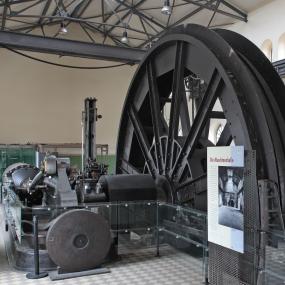 Ein Relikt des Kohlezeitalters ist die Dampffördermaschine der Zeche Zollern von 1893. Um Energie, Umwelt und Nachhaltigkeit geht es bei der neuen Führung "Grubengold und Klimakiller" auf der Zeche Hannover.<br>Foto: LWL/Holtappels