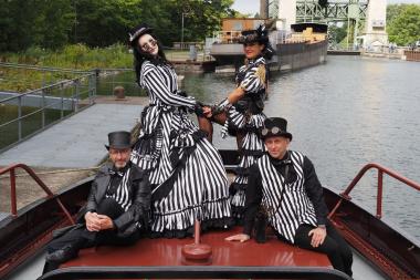 Steampunks sind im Schiffshebewerk Henrichenburg zu Gast.<br>Fotos: LWL