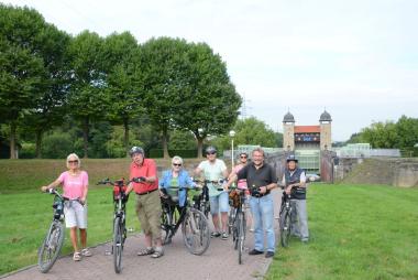 Der ehemalige Museumsleiter Herbert Niewerth führt die Radtour.<br>Foto: LWL/Hudemann