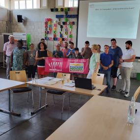 Schüler:innen des BBW-Soest lernten, wie sie auch in brenzligen Situationen Zivilcourage zeigen - natürlich ohne sich selbst dabei in Gefahr zu bringen.<br>Foto: LWL-BBW