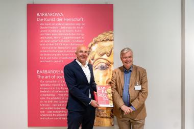 Dr. Georg Lunemann, Direktor des Landschaftsverbandes Westfalen-Lippe (l.) und Dr. Hermann Arnhold, Direktor LWL-Museum für Kunst und Kultur stellten die Ausstellung "Barbarossa. Das Vermächtnis von Cappenberg" vor.<br>Foto: Image Kollektiv/Carmen Körner
