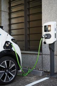 Das neue Parkdeck soll unter anderem über zentrale Stellflächen für E-Fahrzeuge verfügen.&lt;br&gt;Foto: LWL 